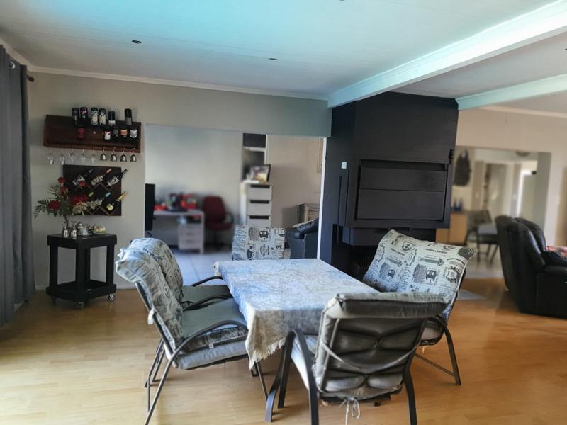 5 Bedroom Property for Sale in Parow North Western Cape